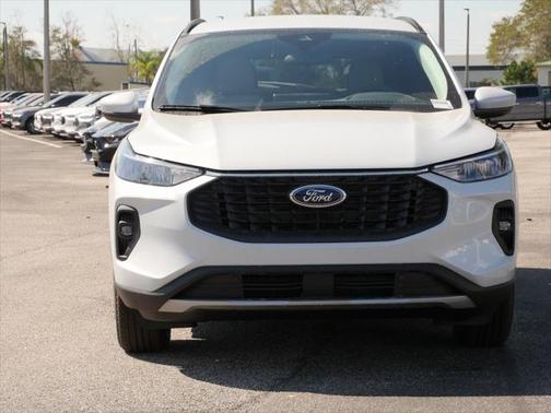 2025 Ford Escape SE