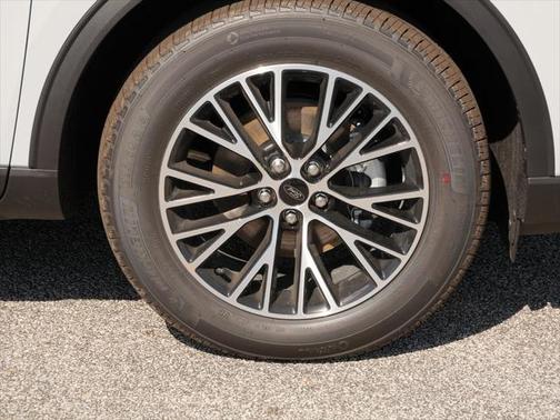 2025 Ford Escape SE
