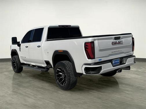 2024 GMC Sierra 2500 Denali