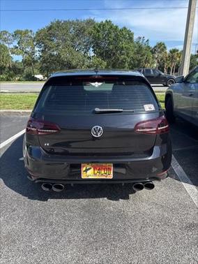 2015 Volkswagen Golf R 4-Door w/DCC & Navigation