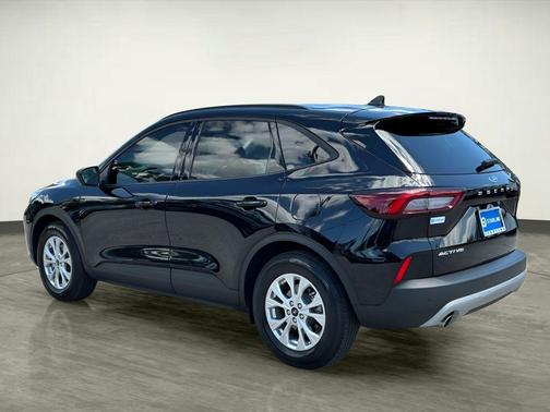 Black Metallic 2025 Ford Escape Active