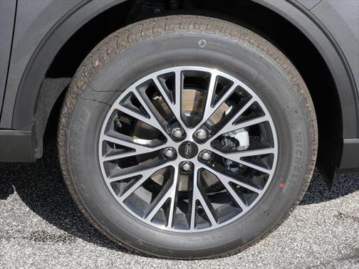 2025 Ford Escape SE
