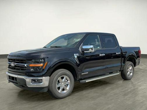 Agate Black Metallic 2025 Ford F-150 XLT