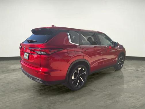 2022 Mitsubishi Outlander ES