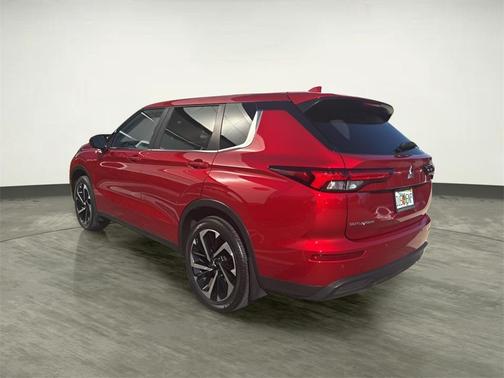 2022 Mitsubishi Outlander ES
