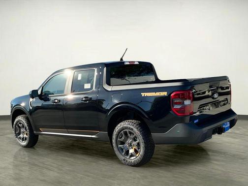 Shadow Black 2026 Ford Maverick Tremor