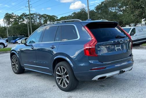 2018 Volvo XC90 T6 Momentum