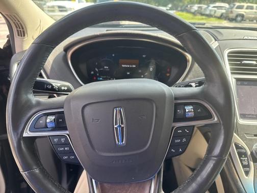2020 Lincoln Nautilus Reserve
