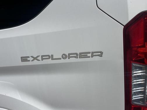 2017 Ford Transit-150 XLT