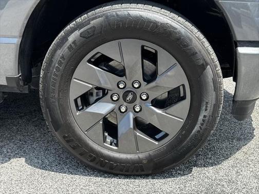 2024 Ford F-150 Lightning Flash