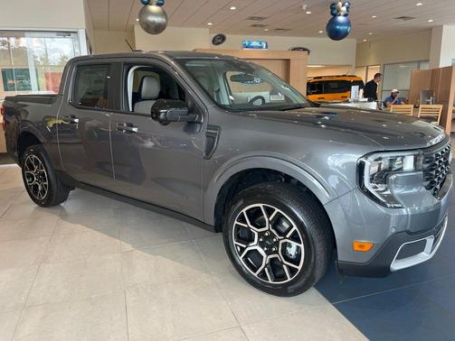 Carbonized Gray Metallic 2026 Ford Maverick Lariat