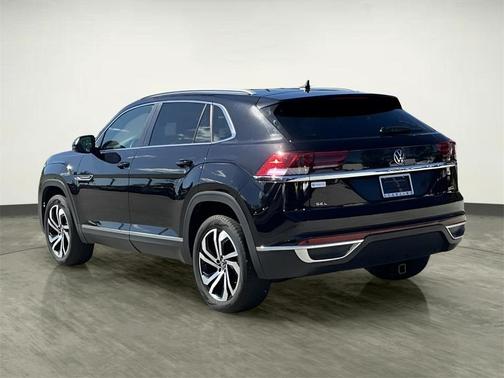 2022 Volkswagen Atlas Cross Sport 2.0T SEL