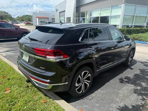 2022 Volkswagen Atlas Cross Sport 2.0T SEL