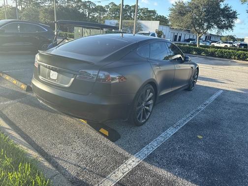 2017 Tesla Model S 75D