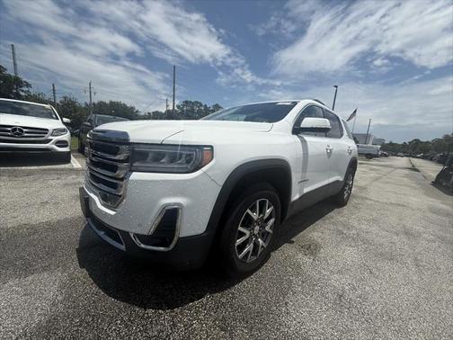2023 GMC Acadia AWD SLT