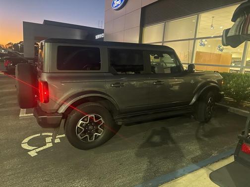 2022 Ford Bronco Outer Banks
