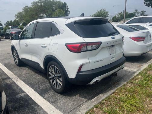 Star White Metallic Tri-Coat 2020 Ford Escape Titanium