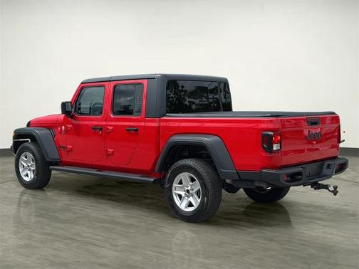 2020 Jeep Gladiator Sport