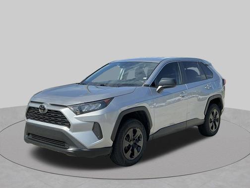 Silver Sky Metallic 2022 Toyota RAV4 LE
