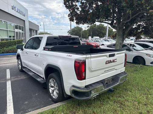 2022 GMC Sierra 1500 SLT
