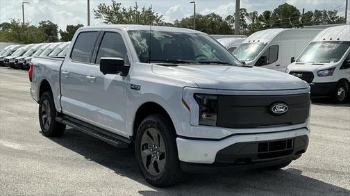 2025 Ford F-150 Lightning Flash