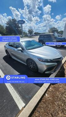 2022 Toyota Camry SE