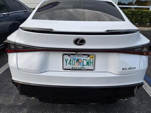 2022 Lexus IS 350 Base