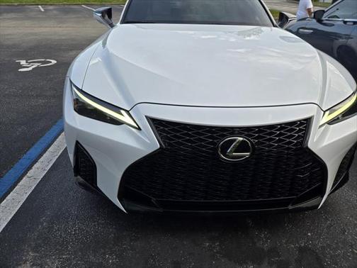 2022 Lexus IS 350 Base