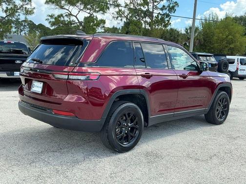 Velvet Red Pearlcoat 2024 Jeep Grand Cherokee Altitude