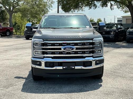 2025 Ford F-350 Lariat Super Duty