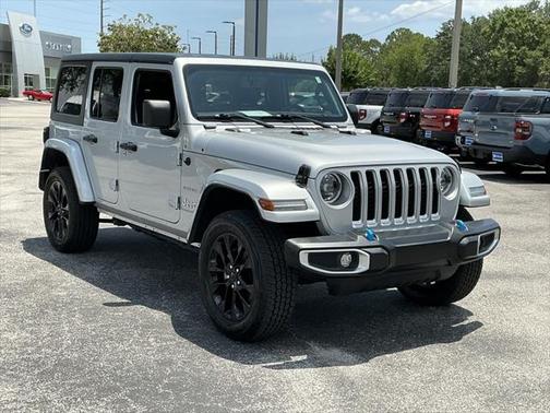 2023 Jeep Wrangler SAHARA