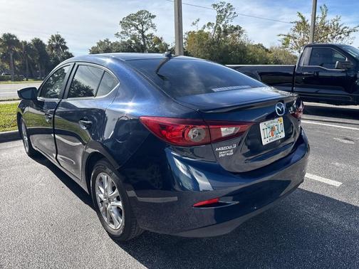2015 Mazda Mazda3 i Touring