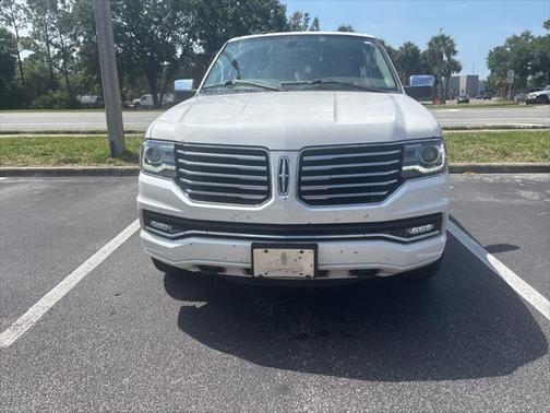 2015 Lincoln Navigator Base