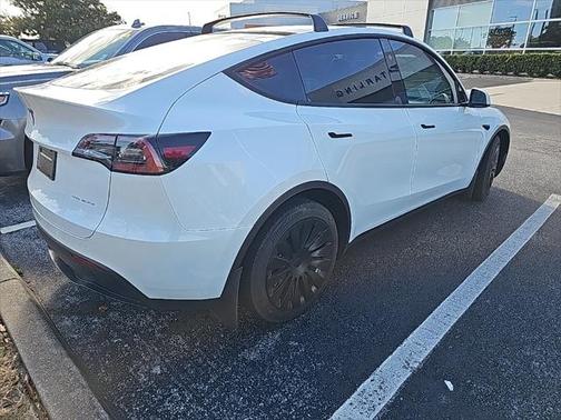 2023 Tesla Model Y Long Range Dual Motor All-Wheel Drive