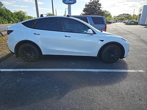 2023 Tesla Model Y Long Range Dual Motor All-Wheel Drive