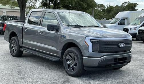 2025 Ford F-150 Lightning Flash