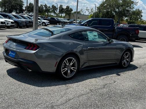 2025 Ford Mustang EcoBoost