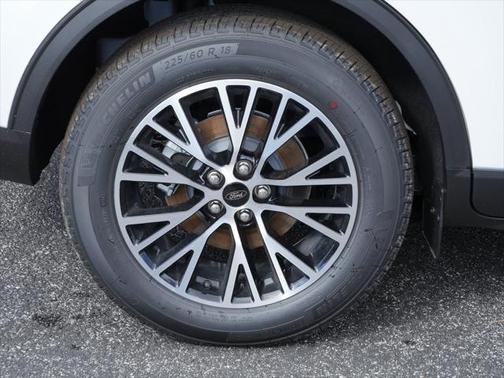2025 Ford Escape SE