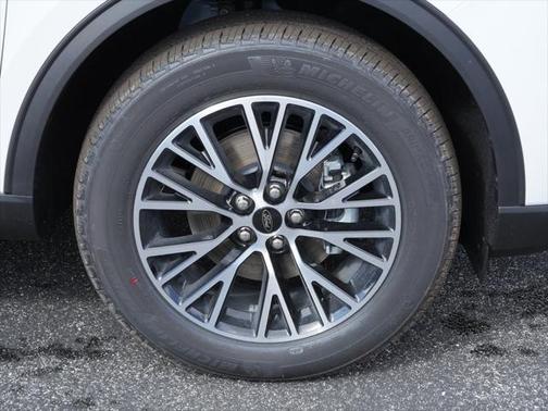 2025 Ford Escape SE
