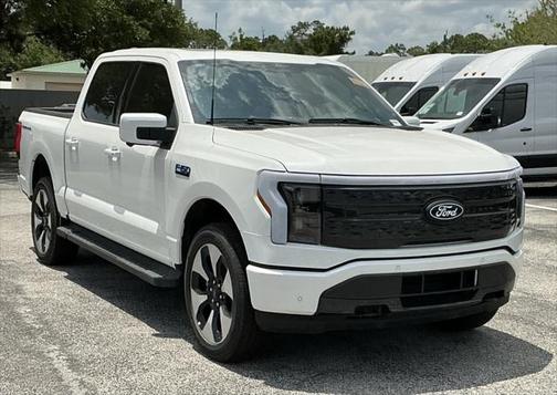 2025 Ford F-150 Lightning Platinum