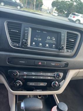 2021 Kia Sedona LX