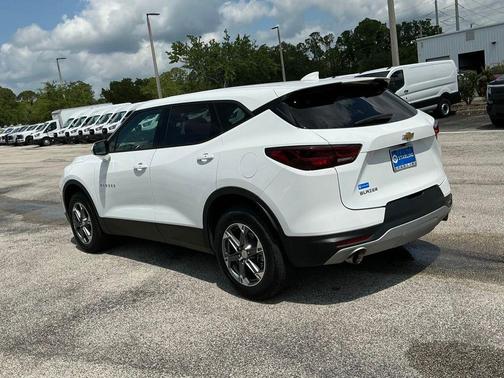 Summit White 2025 Chevrolet Blazer 2LT