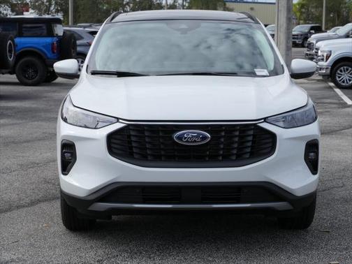 2025 Ford Escape SE