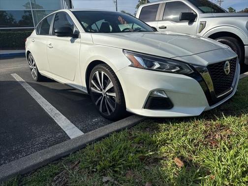 2021 Nissan Altima SR VC-Turbo FWD