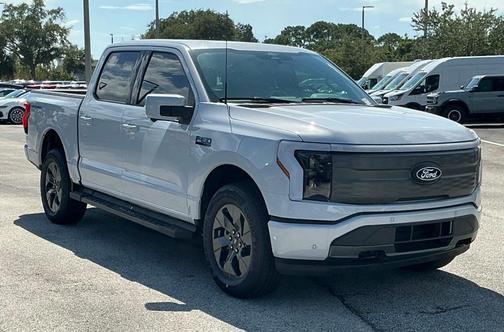 2025 Ford F-150 Lightning LARIAT