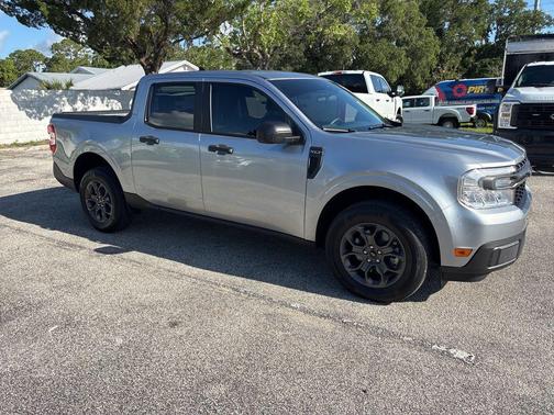 Silver Metallic 2024 Ford Maverick XLT