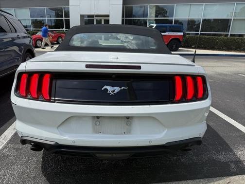 2022 Ford Mustang EcoBoost Premium