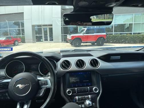 2022 Ford Mustang EcoBoost Premium