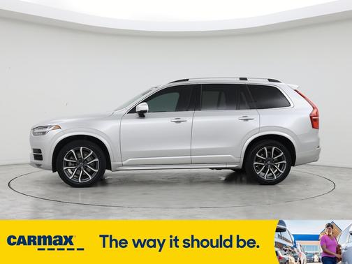 2019 Volvo XC90 T6 Momentum