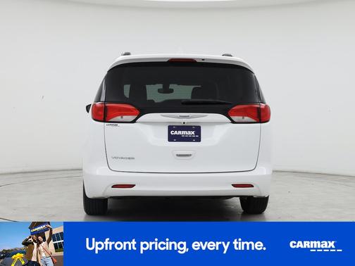 2020 Chrysler Voyager LXI